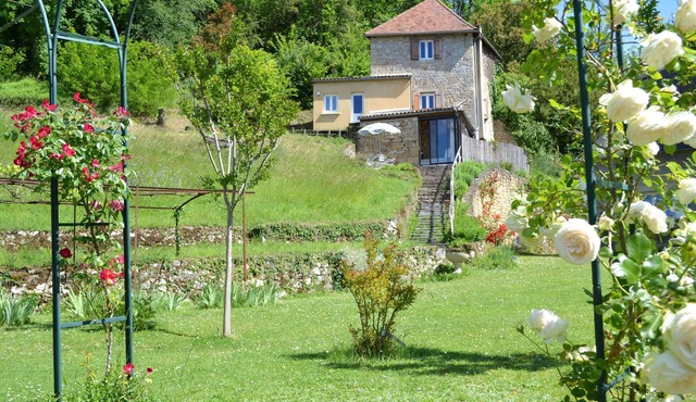Stunning home in Cénac-et-Saint-Julien