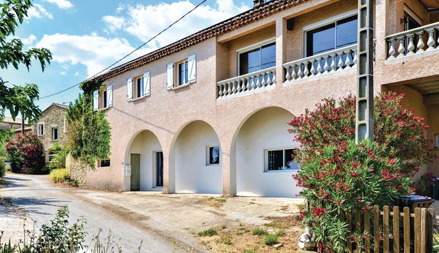 Stunning home in Montaren et St Mediers
