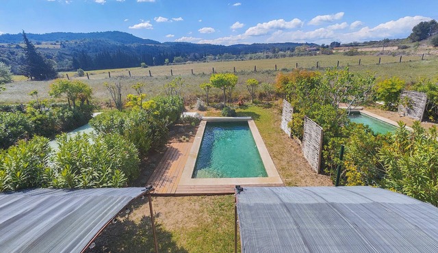 Stunning home in Saint-Laurent-de-la-Ca