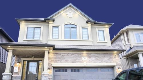 Stunning fully furnished detached house 4 Bed Retreat, with complete privacy and comfort, WiFi & Full Kitchen