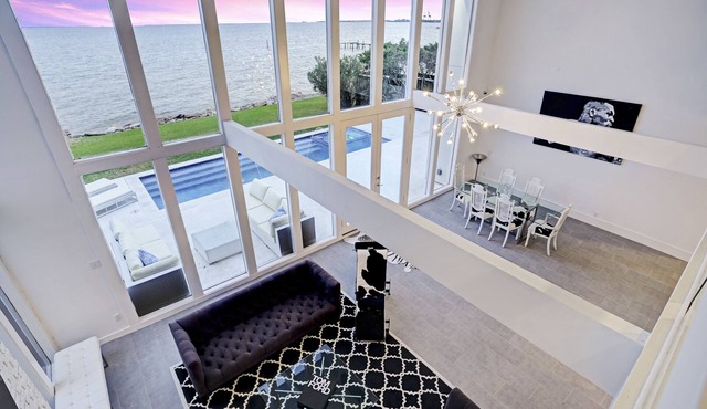 Stunning Galveston Bay Beach Getaway!