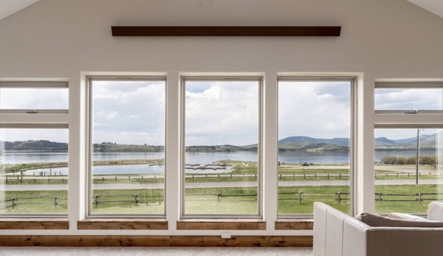 Stunning Georgetown Lake Property