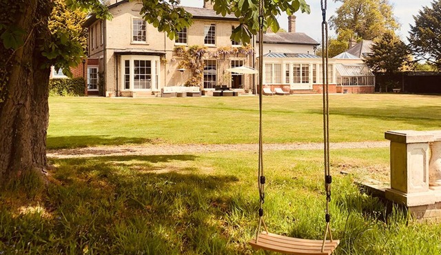 Stunning Georgian House - Sleeps 8 - Heart of Norfolk Broads