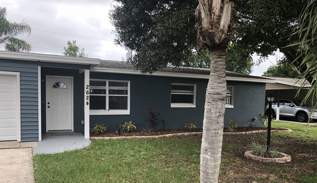 Stunning get away in a beautiful neighborhood!!!