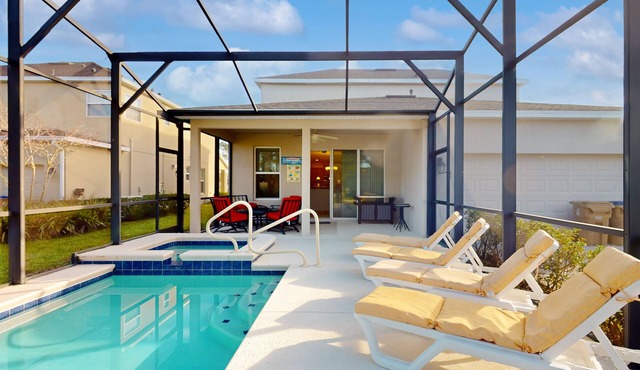 Stunning getaway with games & clubhouse amenities - near parks