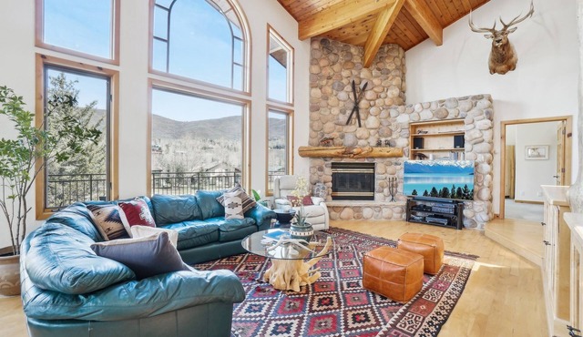Stunning Golf Course Retreat on 15th Hole at Jeremy Ranch