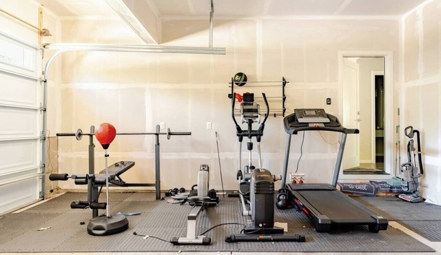 Stunning Golf-Side Retreat in Elite Locale