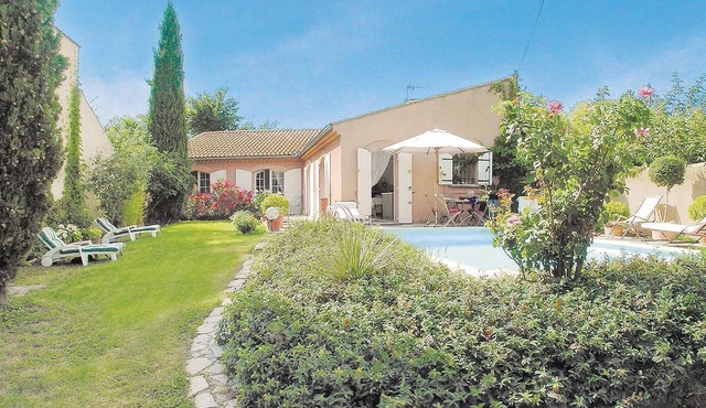 Stunning home in L'Isle sur la Sorgue