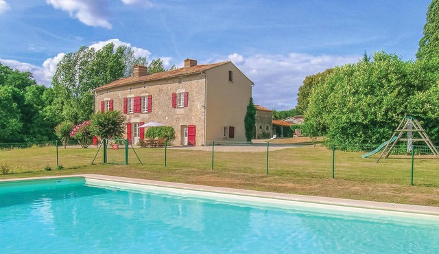 Stunning home in St Maixent de Beugné