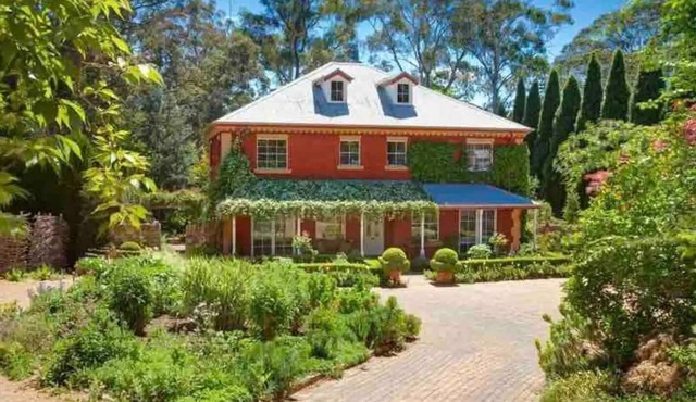 Stunning Highlands Manor-Accommodates 2-12 people