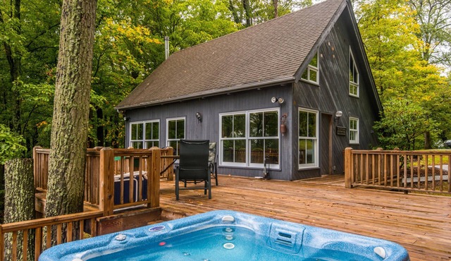 Stunning Hilltop Cabin | Panoramic Views, Pond & Hot Tub