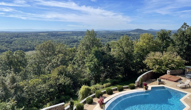 Stunning Hilltop Views w/ Saltwater Infinity Pool