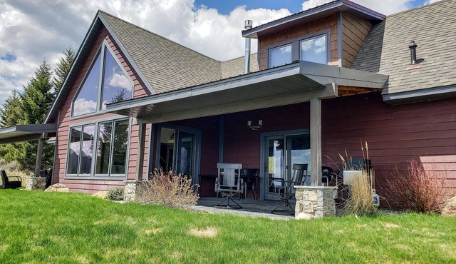 Stunning Hollowtop House