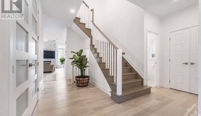 Stunning Home close to Ottawa