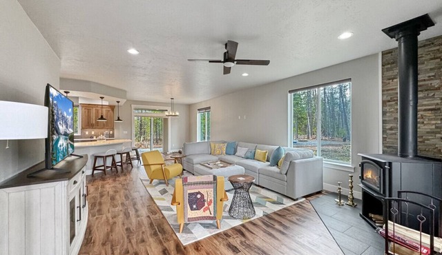 Stunning Home Close to Lake Cascade