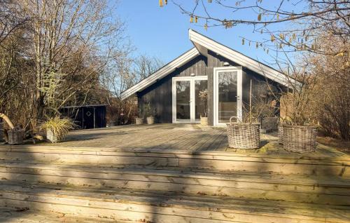 Stunning Home In Aakirkeby With Wifi