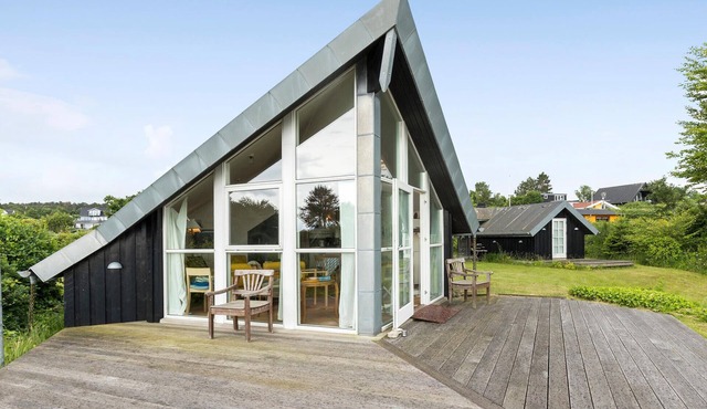 Stunning home in Allingåbro with WiFi