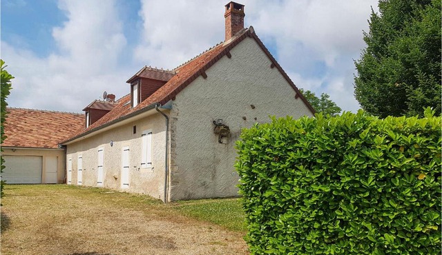 Stunning Home In Ardentes With Kitchen