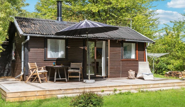 Stunning home in Askø with kitchen