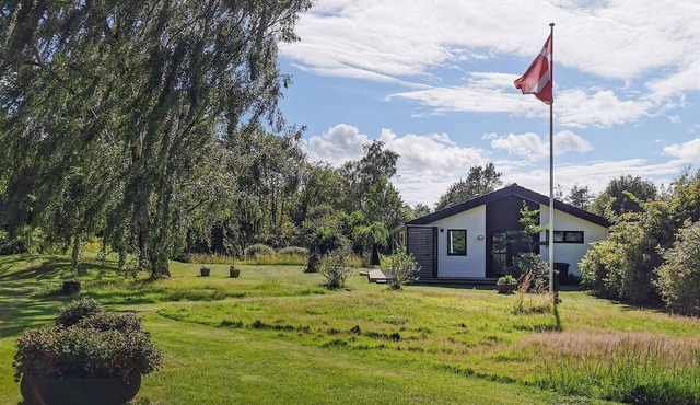 Stunning home in Asnæs with WiFi
