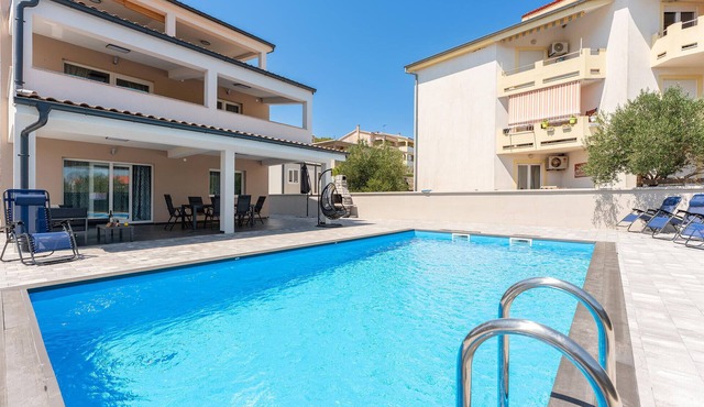 Stunning home in Banj