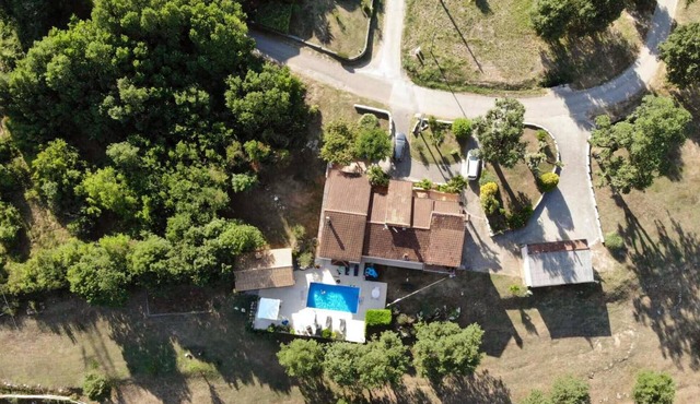 Stunning home in Barisici with WiFi