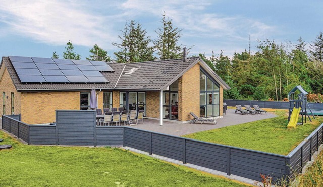 Stunning home in Blåvand with WiFi