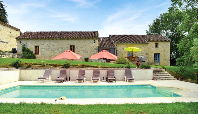 Stunning Home In Bon Encontre