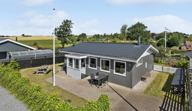 Stunning home in Broager with WiFi