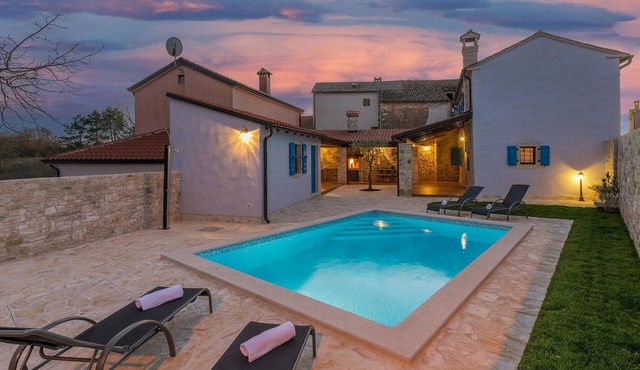 Stunning home in Buje