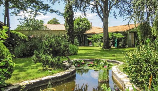 Stunning Home In Cézac