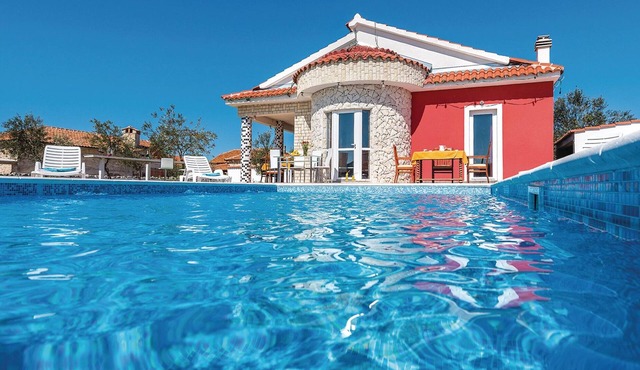 Stunning home in Cista Velika