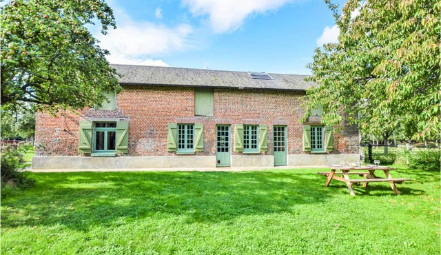 Stunning Home In Cormeilles