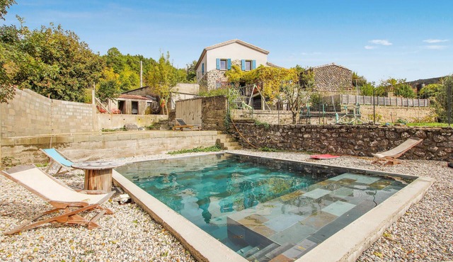 Stunning home in Darbres