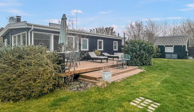 Stunning home in Sjællands Odde with WiFi