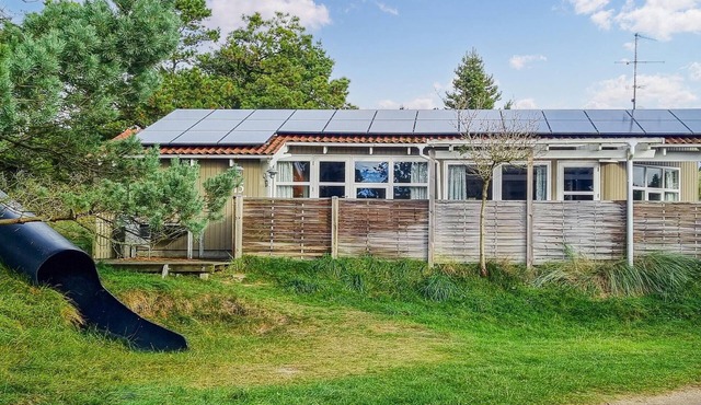 Stunning home in Vejers Strand with WiFi