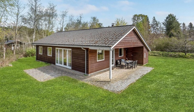 Stunning home in Ebeltoft with WiFi