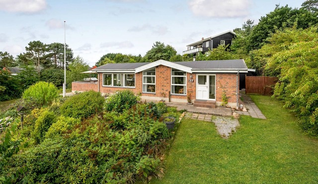 Stunning home in Ebeltoft with kitchen