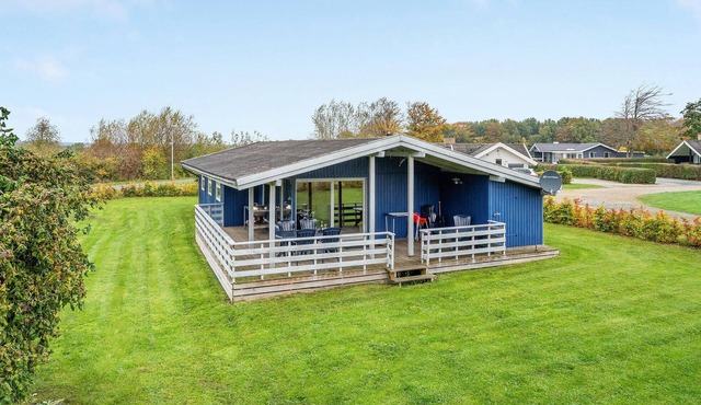 Stunning home in Egernsund with WiFi