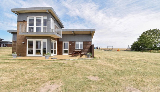 Stunning home in Faaborg with WiFi