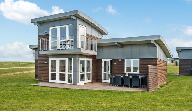 Stunning home in Faaborg with WiFi