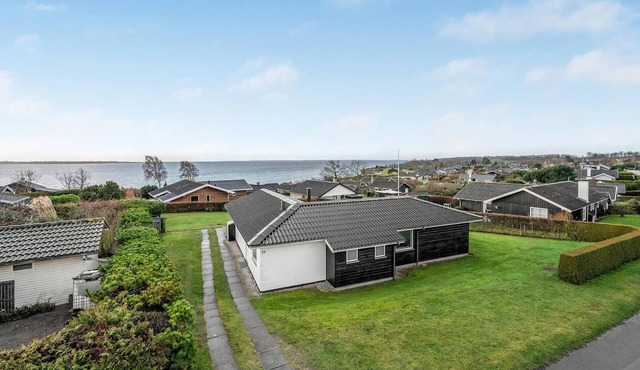 Stunning home in Faaborg with kitchen