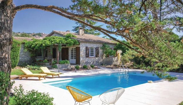 Stunning home in Fayence with WiFi