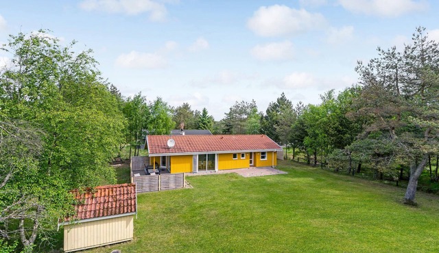 Stunning home in Fjerritslev with WiFi