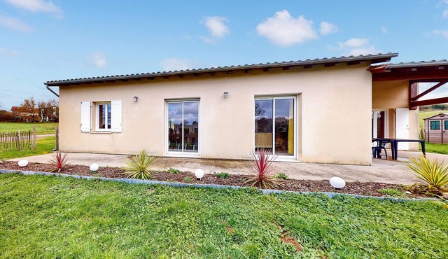 Stunning home in Bussière-Badil