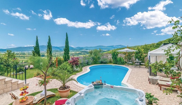 Stunning home in Gala Otok with sauna