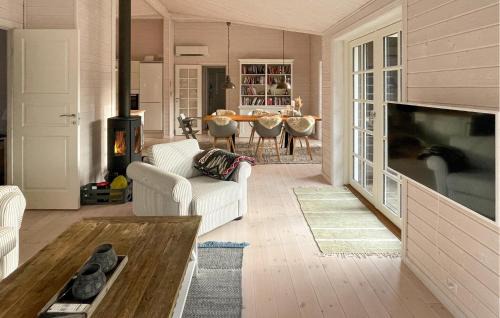 Stunning Home In Højby With Wifi