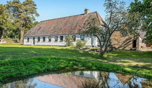 Stunning home in Haarby with kitchen