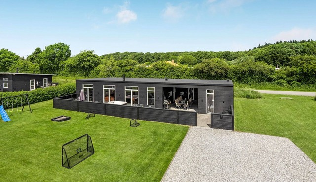 Stunning home in Haderslev with WiFi