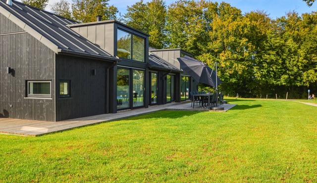 Stunning home in Haderslev with kitchen